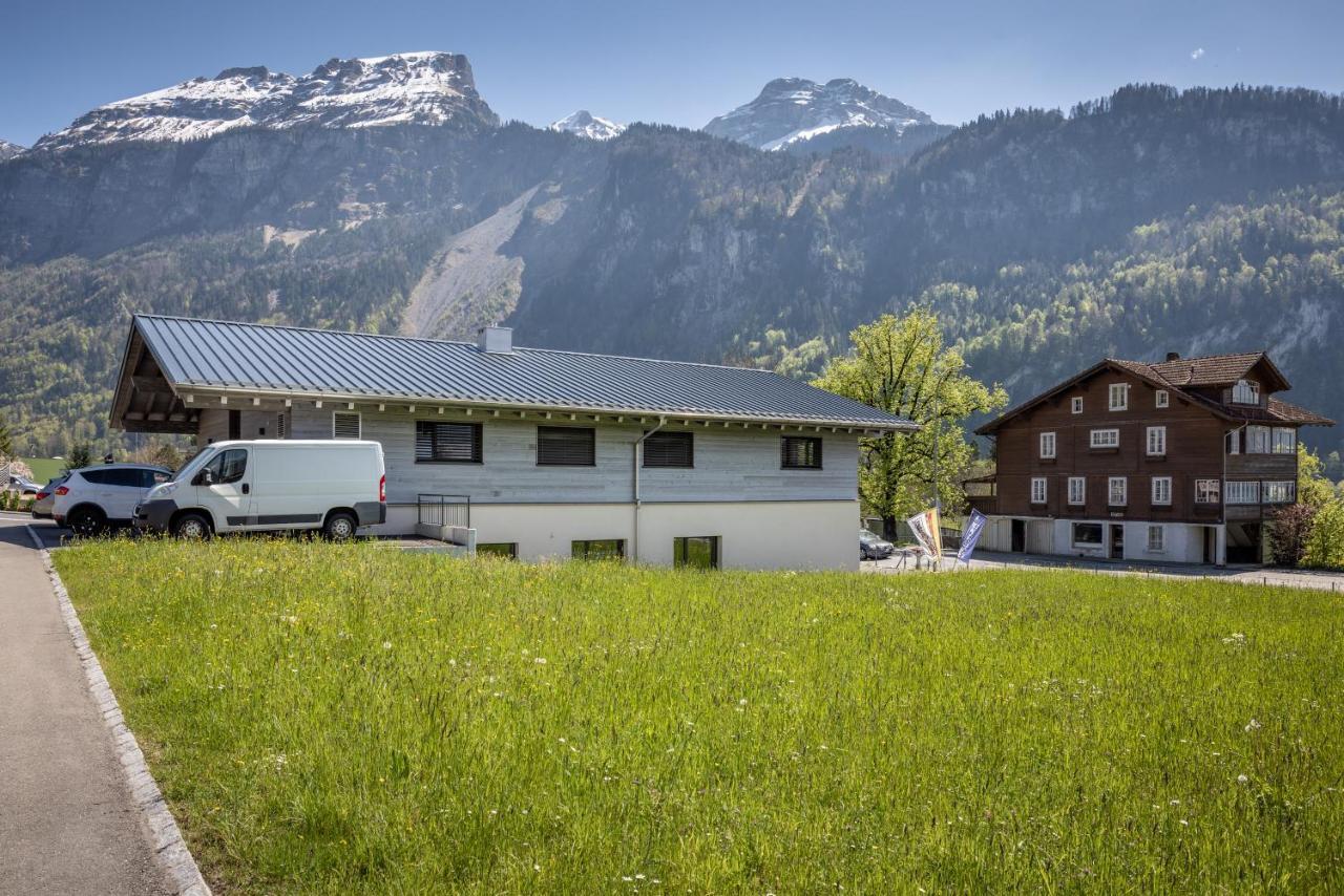 Hotel Moto-Center Beo Ag à Brienz  Extérieur photo